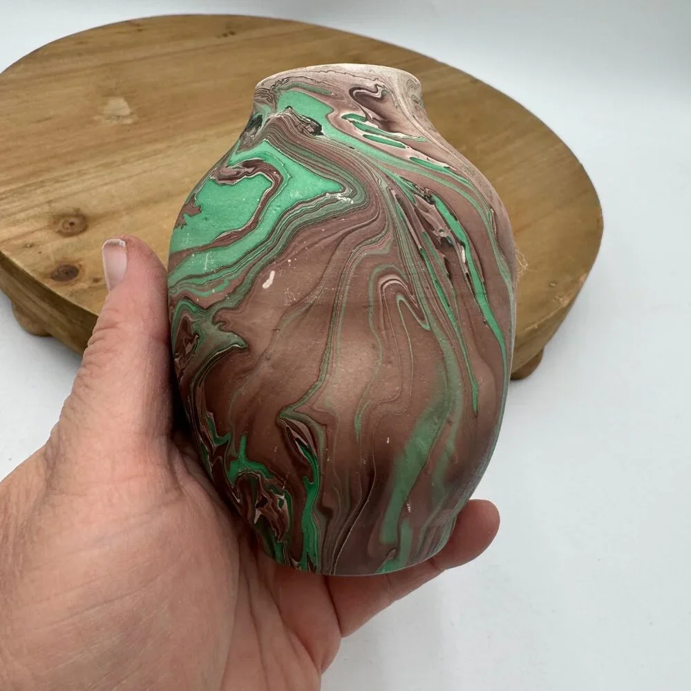 vintage Nemadji Pottery swirl Glacier National Park souvenir MCM vase